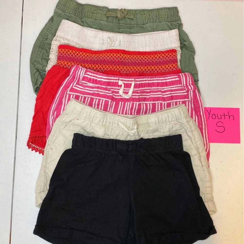 6 pairs of shorts